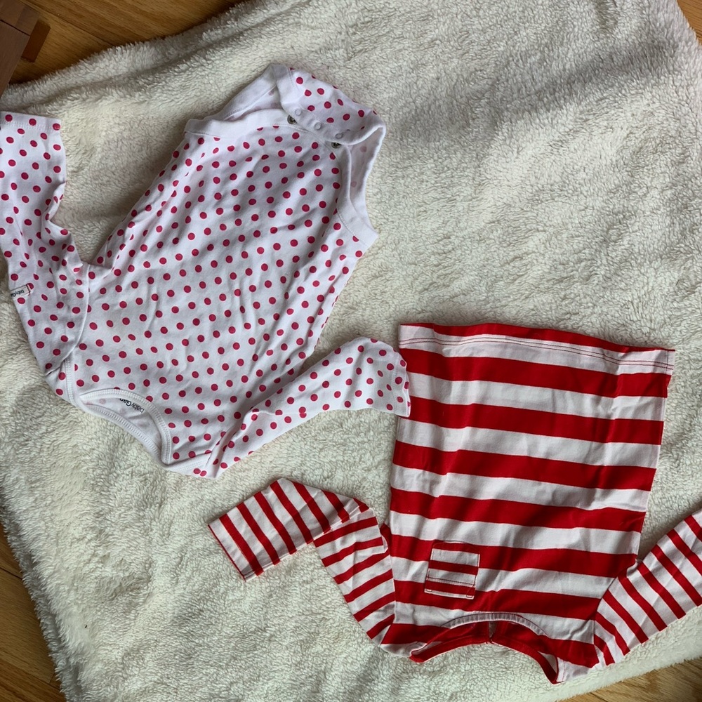 Baby Gap Longsleeve Onesies 6-12mo